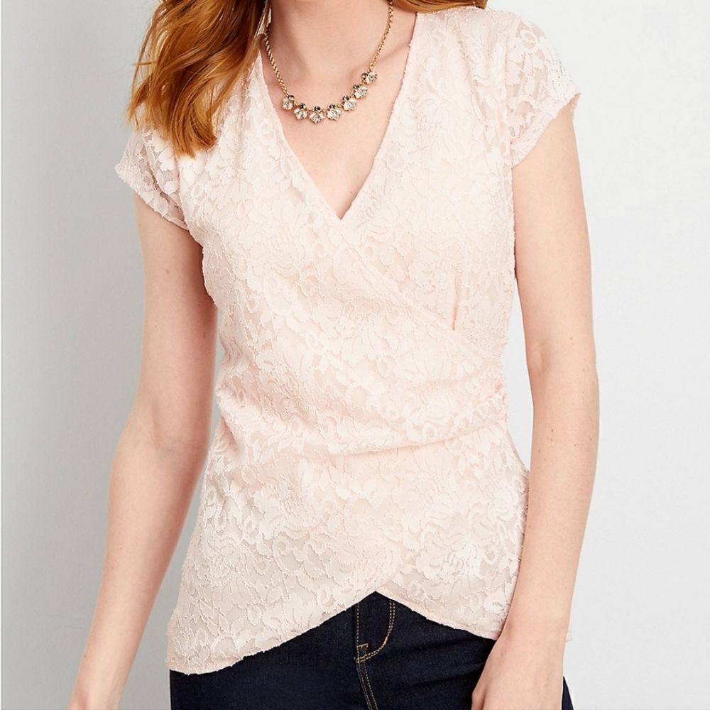 Maurice’s pink lace wrap  floral top size large